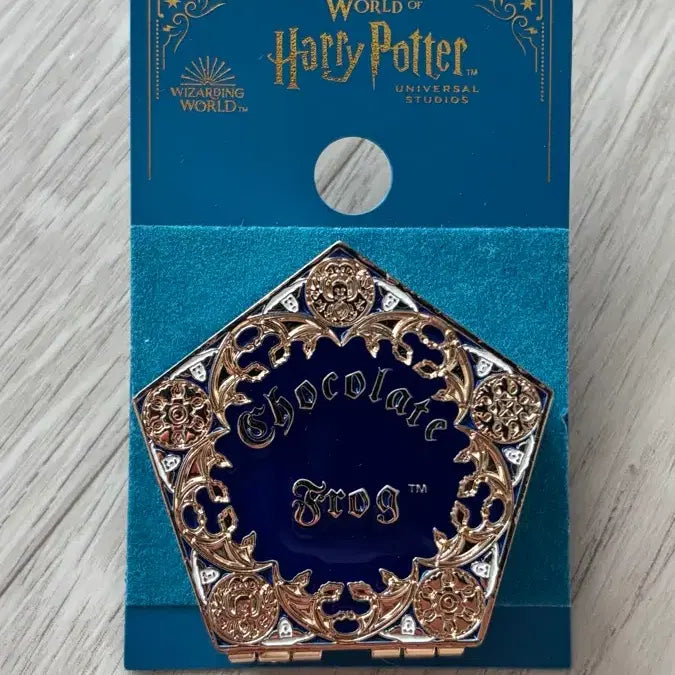 [BUNJANG] Harry Potter Chocolate Frog Badge Universal Studios / 해리포터 개구리 초콜릿 뱃지 유니버셜 스튜디오