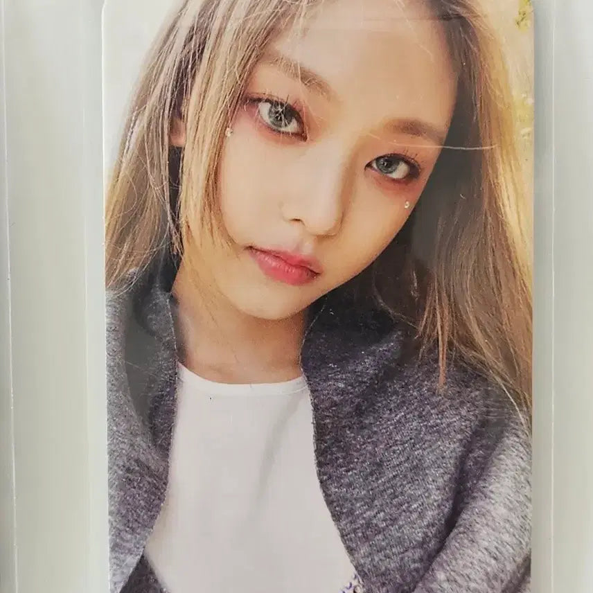 [BUNJANG] NewJeans Haerin Photocard 2-Piece Set / 뉴진스 해린 포토카드 2장 세트