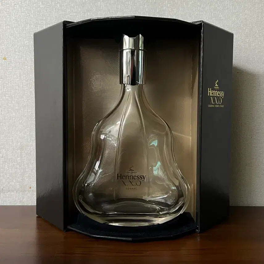 [BUNJANG] Hennessy XXO Empty Bottle / 헤네시 XXO 공병