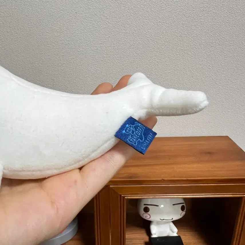 [BUNJANG] Vintage Beluga Dolphin Plush / 일본 빈티지 벨루가 인형 돌고래