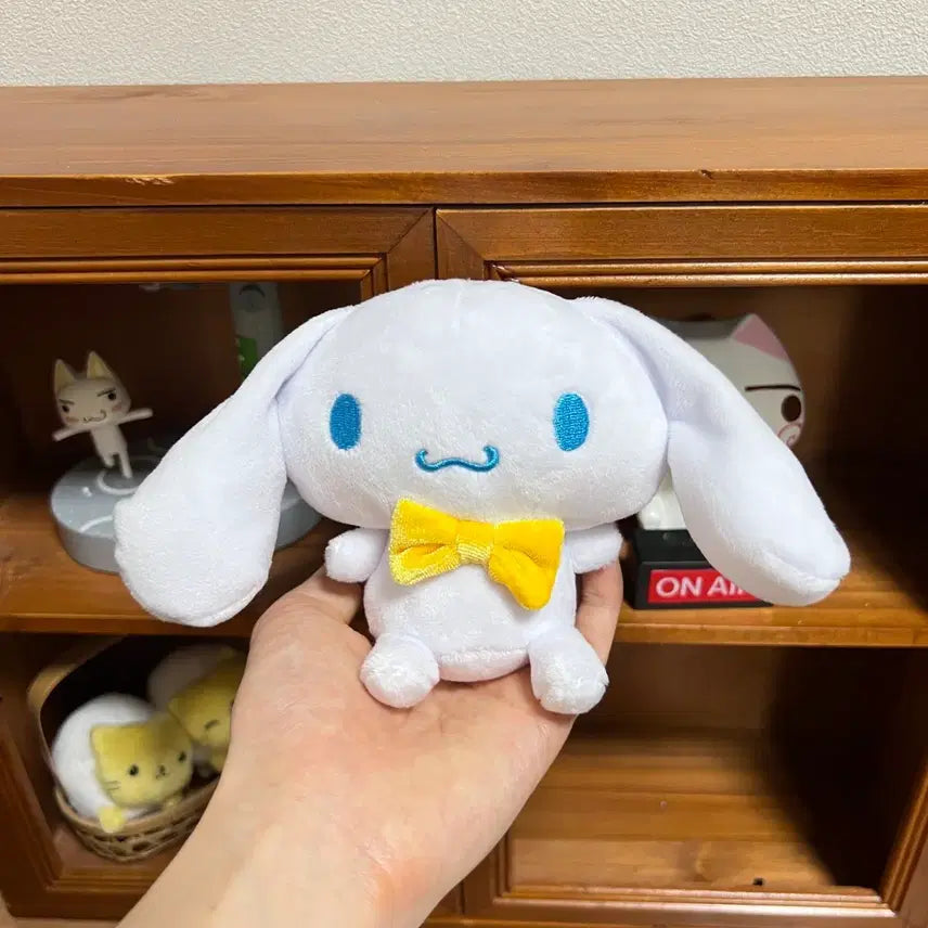 [BUNJANG] Sanrio Cinnamoroll Plush Doll / 산리오 시나모롤 인형