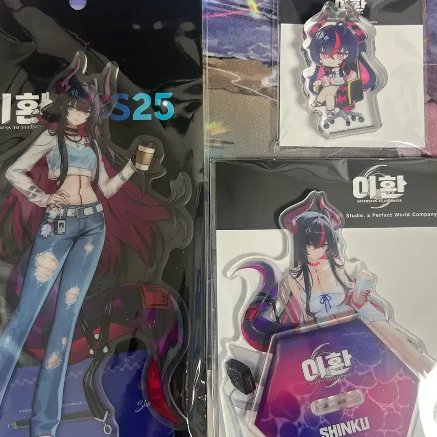 [BUNJANG] Lee Hwan Shin Ku Acrylic Stand &amp; Corotto Bundle Set / 이환 신쿠 굿즈 일괄 (gs25 아크릴스탠드, PC방캉스 아크릴스탠드 &amp; 코롯토)