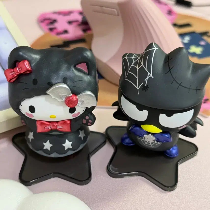[BUNJANG] Sanrio Halloween Happy Kuji Sealed Figure Bundle Set / 2025년 산리오 할로윈 해피쿠지 피규어 헬로키티 배드바츠마루 일괄