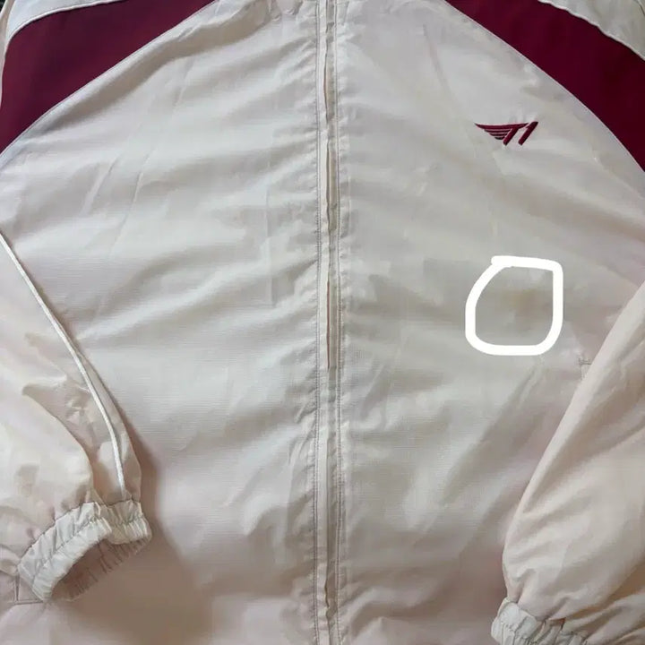 [BUNJANG] T1 Membership Windbreaker Jacket - Ivory/Red (Size 1) / T1 멤버십 바람막이 아이보리 레드 (사이즈1)