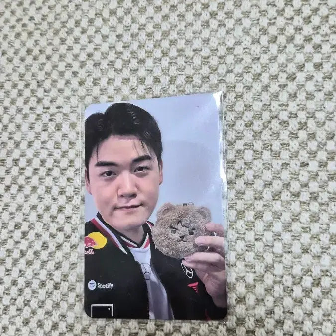 [BUNJANG] T1 Special Edition Doll Keyring + Keria Lucky Draw Photocard Set / T1 스페셜 에디션] 온 세상이 T1 인형 키링 + 구마유시 특전 포카 세트