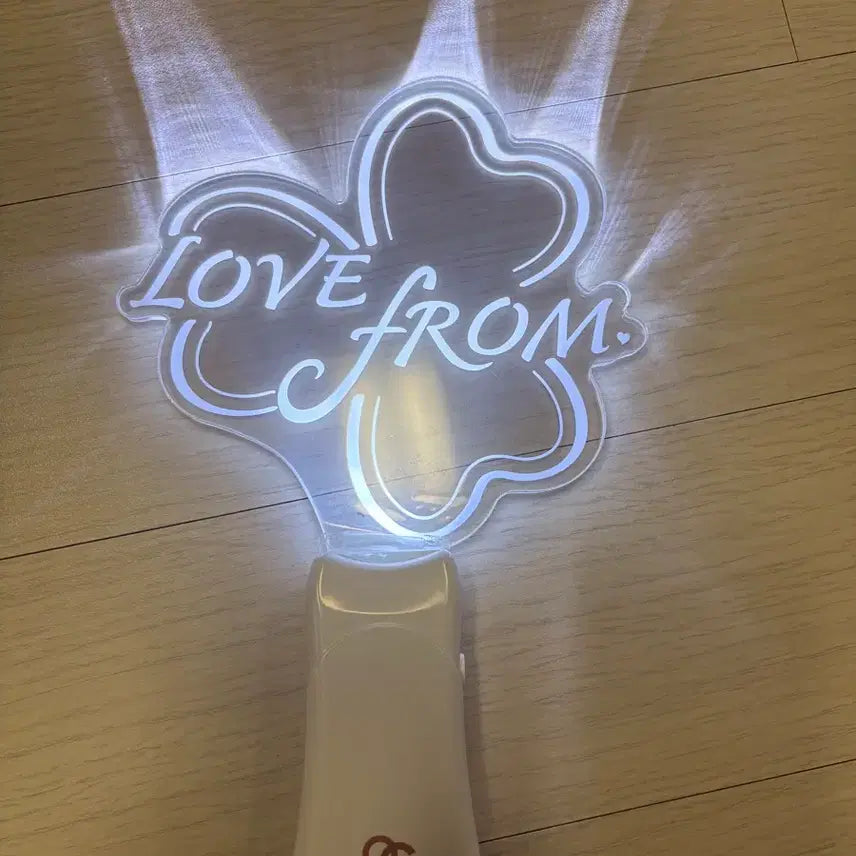 [BUNJANG] fromis_9 LOVE FROM Official Lightstick / 프로미스나인 LOVE FROM 응원봉