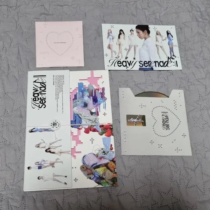 [BUNJANG] NMIXX Mini 5th Album Goods Bundle Set (Unsealed) / 가격제안 환영, 개봉 O, 엔믹스 nmixx 미니 5집 앨범 굿즈 포함 세트 일괄