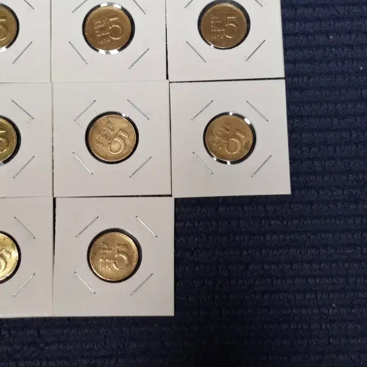 [BUNJANG] 1970 5 Won Coin Bundle (8 Yellow, 5 Red) / 1970년 5원 13개 (황8, 적5)