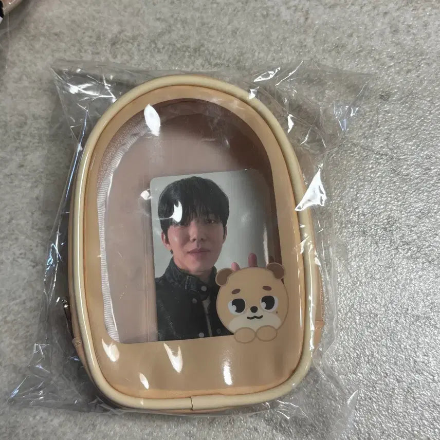 [BUNJANG] Day6 Plush Pouch + Dowoon Photocard (Sealed) / 데이식스 플러시 파우치 + 도운 포카 미개봉새상품 원가이하