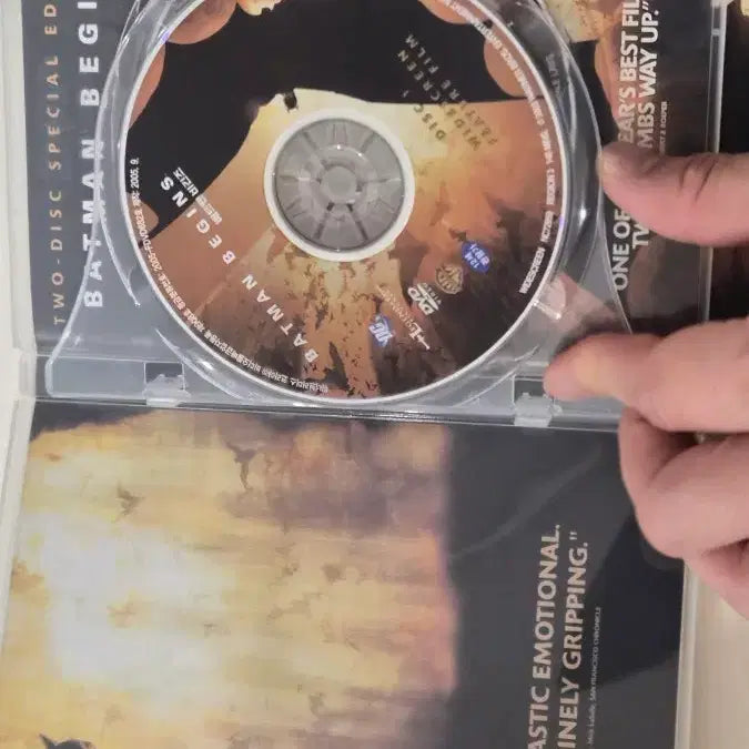 [BUNJANG] Batman Begins 2-Disc Deluxe Edition DVD / 배트맨 비긴즈 DVD 2디스크 딜럭스 에디션