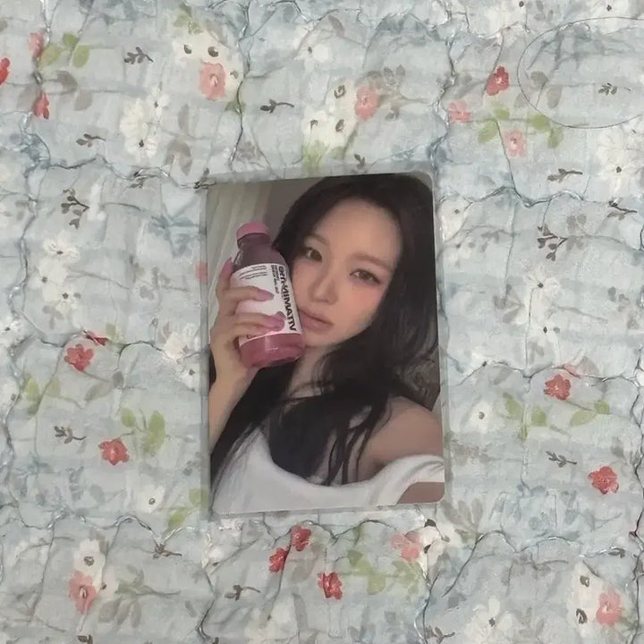 [BUNJANG] Fromis 9 Vitamin Me Album Jiheon Photocard / Fromis 9 비타민 미 앨범 포토카드 지현