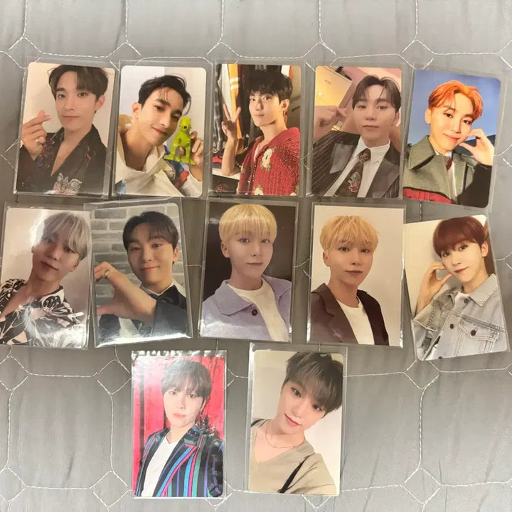 [BUNJANG] Seventeen Album Photocard Bundle Set (64 pcs) with POB, Caratland, Dicon / 세븐틴 앨포 일괄 판매 64장 특전, 캐럿랜드, 디아이콘 포함