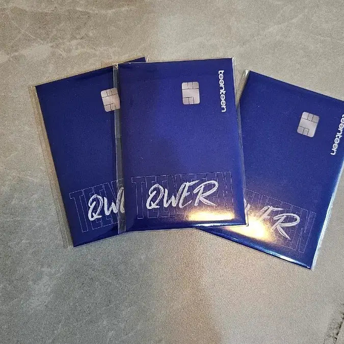 [BUNJANG] QWER Woori Bank Photocard Set (3 Types, Sealed) / QWER 우리은행 포토카드 미개봉 3종