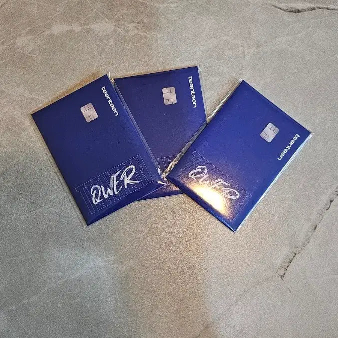 [BUNJANG] QWER Woori Bank Photocard Set (3 Types, Sealed) / QWER 우리은행 포토카드 미개봉 3종