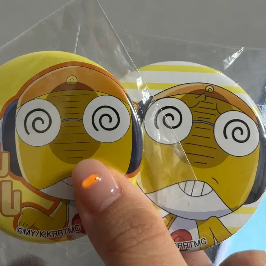 [BUNJANG] Keroro Gunsou Kururu Set of 2 Cans / 개구리중사 케로로 쿠루루 캔뱃지 2종 세트 (일괄)