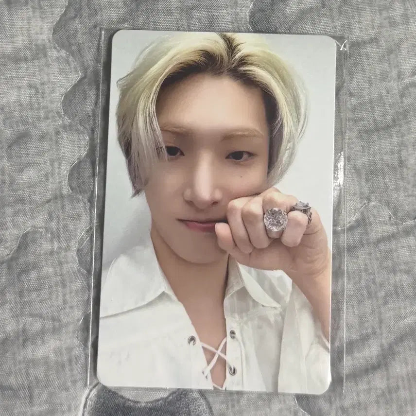 [BUNJANG] ATEEZ INTO THE A TO Z Mingi Photocard / 에이티즈 인 데자뷰 민기 포카
