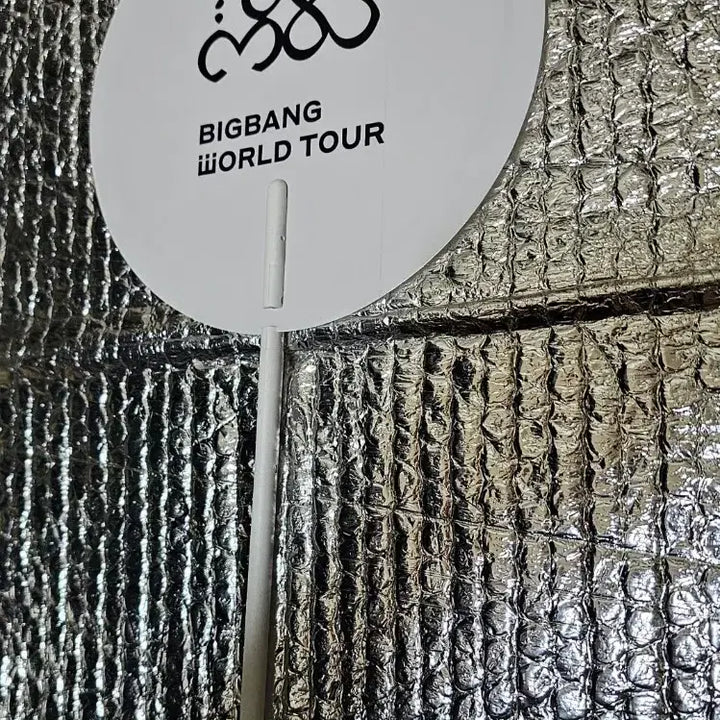 [BUNJANG] Bigbang 20th Anniversary Fan - Official Merchandise / 빅뱅 20주년 전시회 부채 최저가 팝니다!