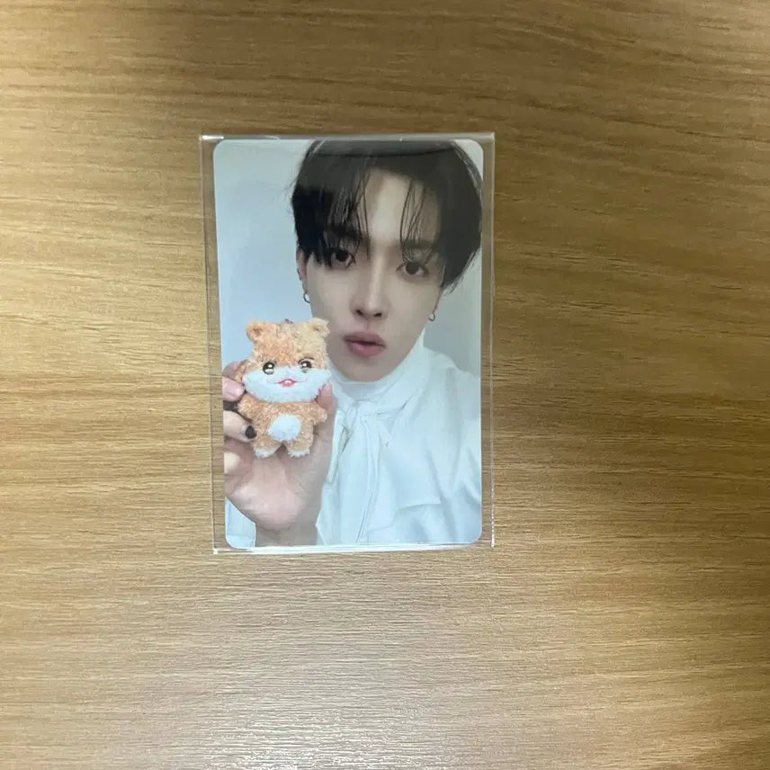 [BUNJANG] Ateez Hongjoong Deja Vu Game Photocard / ANITEEZ in Deja Vu Ateez 애니티즈 홍중 게임 특전