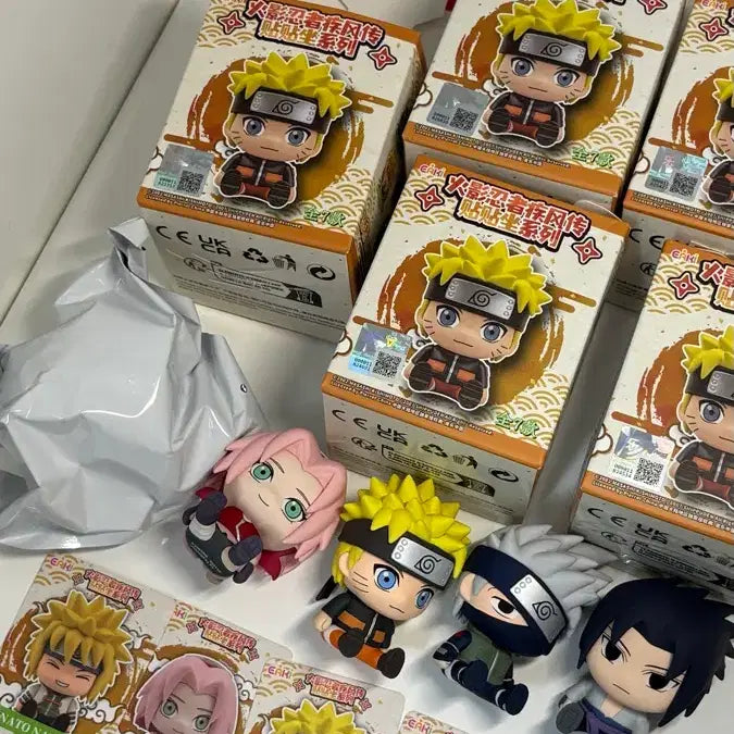 [BUNJANG] Naruto Group Seated Figure Bundle Set (Naruto, Kakashi, Sakura, Sasuke, Minato) / 나루토 앉은 피규어 일괄 판매합니다