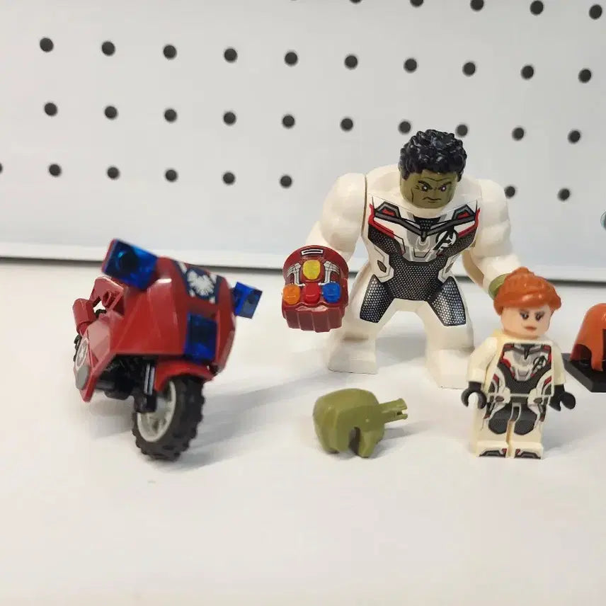[BUNJANG] LEGO Marvel Hulkbuster Figure Set / 레고 마블 헐크버스터 피규어 세트