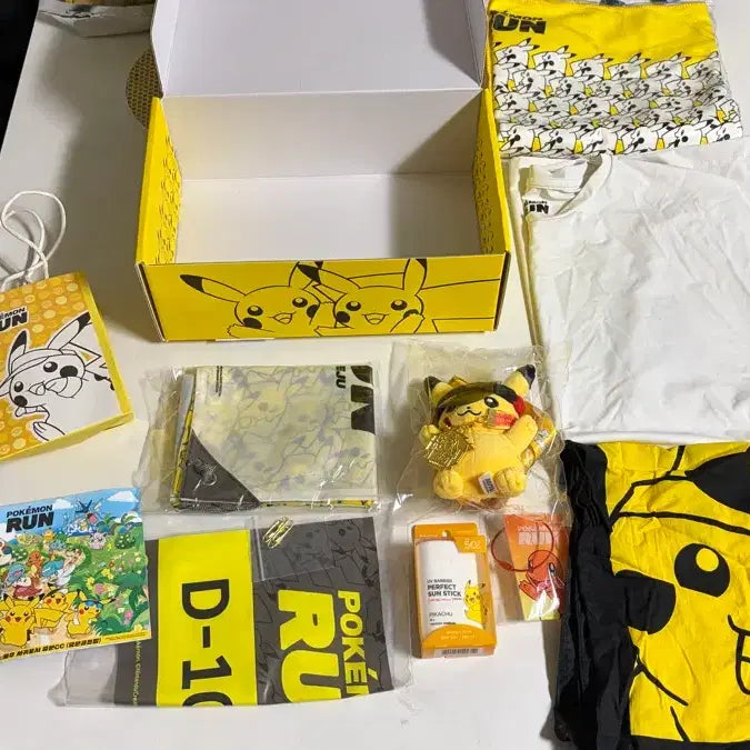 [BUNJANG] Pokemon Run Jeju Limited Edition Gold Medal Full Box Set / 포켓몬런 제주 금메달 풀박스 팝니다