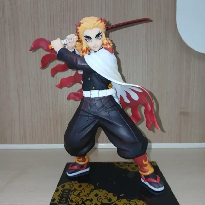 [BUNJANG] Demon Slayer Kyojuro Rengoku A Prize Figure / 귀멸의 칼날 a상 렌고쿠 피규어
