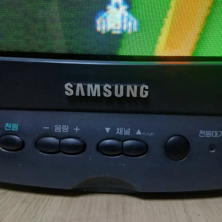 [BUNJANG] Samsung 14-inch CRT Television with GunCon Compatibility / 삼성 명품 14인치 브라운관 tv 삼성전자 직접 제조 건콘 가능 빈티지 텔레비젼