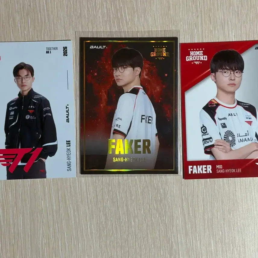 [BUNJANG] T1 Faker T1 Home Jersey Photocard Bundle Set / Bault 티원 홈그 페이커 카드 3장 일괄