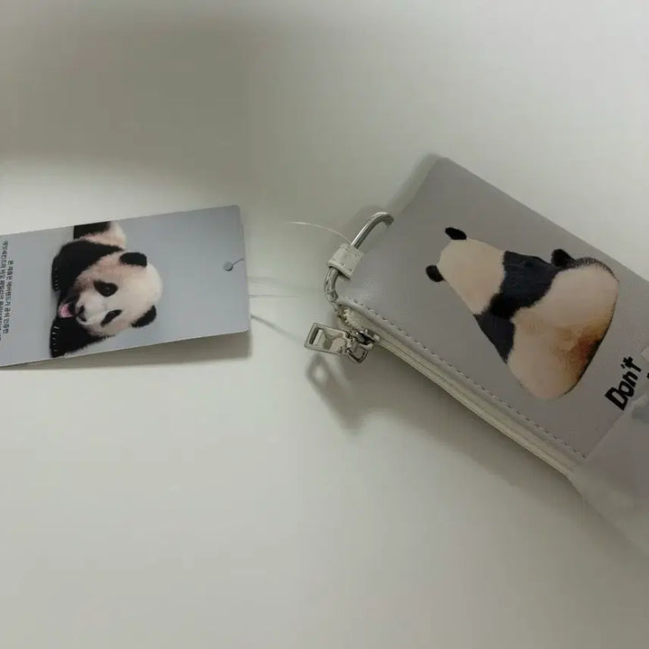 [BUNJANG] Fu Bao 8-Second Mini Pouch / 푸바오 8초 미니파우치