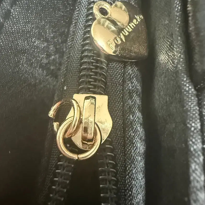 [BUNJANG] Hoohee Necko Black Victoria Ita Bag / 후유네코 블랙 빅토리아 이타백 판매