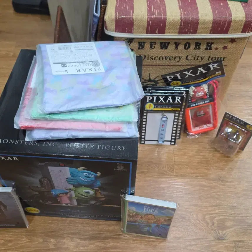[BUNJANG] Pixar Monsters, Inc. Last One Figure + Unopened Double Chance Lottery Ticket Set / 픽사 몬스터 주식회사 라스트원 피규어 + 안뜯은 복권 더블찬스!!