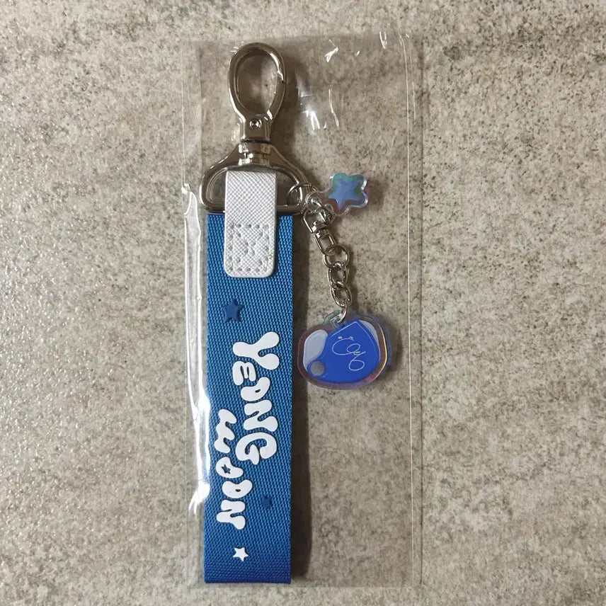 [BUNJANG] Sparkles Keyring Backlight Showcase Kit Jaeimi Shop Han Seoin Baek Youngwoon Photocard / 스파클즈 키링 백라이트 쇼케이스 키트 재이미샵 판매 한서인 백영운 포카
