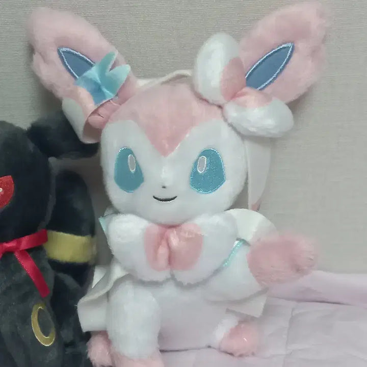 [BUNJANG] Pokemon Sylveon Doll Eevee Collection High Five Series / 포켓몬 님피아 인형 이브이 컬렉션 하이파이브 시리즈