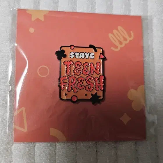 [BUNJANG] STAYC 1st Concert Metal Badge (Sealed) / 스테이씨 1st 콘서트 md 메탈 뱃지 stayc 미개봉