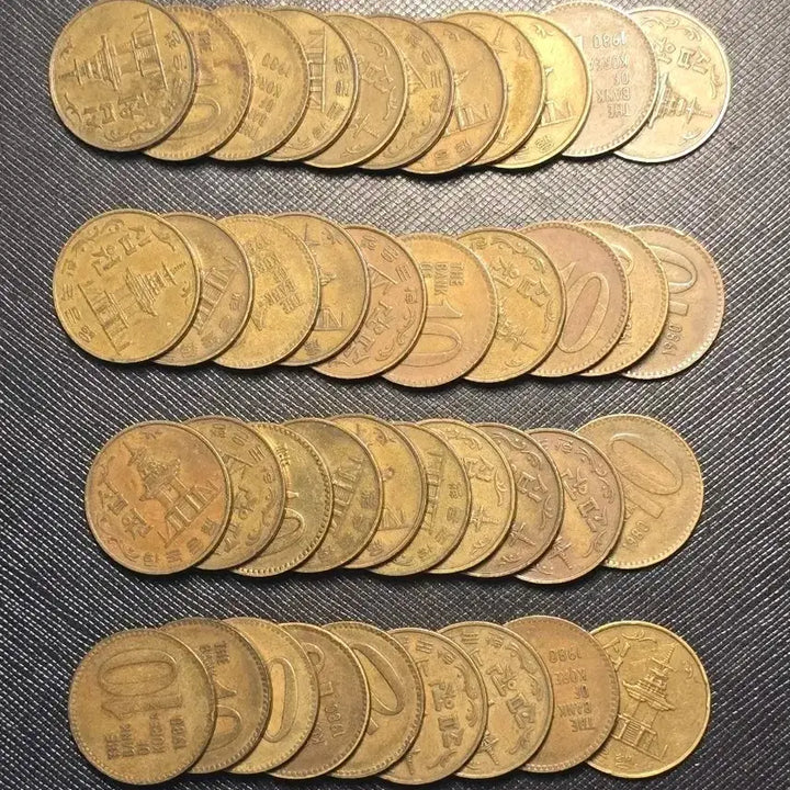 [BUNJANG] 1980 South Korean 10 Won Coin Bundle (40 pcs) / 옛날 10원 동전 1980년 구도안 주화 40개 일괄