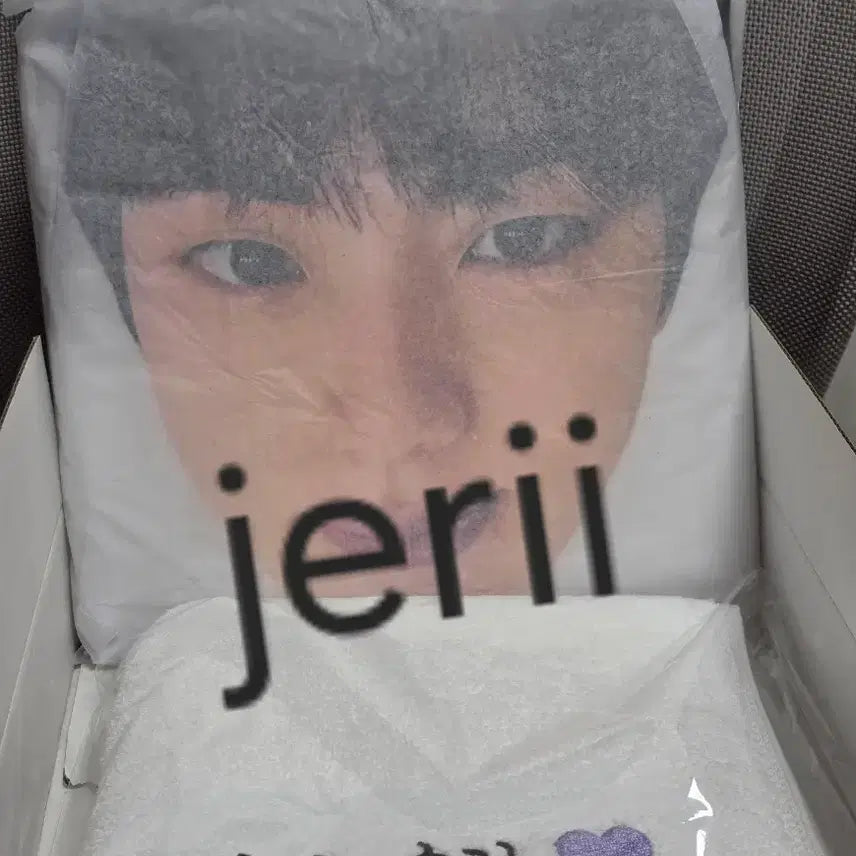 [BUNJANG] BTS Jin Concert Special Edition Raincoat &amp; Towel Set / 방탄소년단 김석진 콘서트 특전