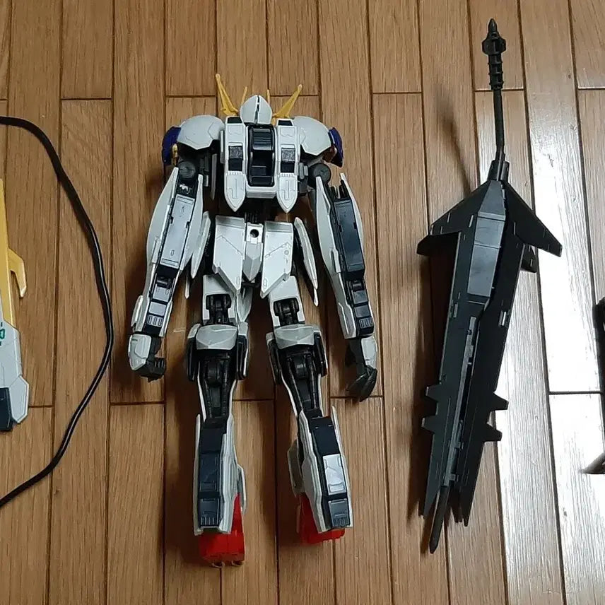 [BUNJANG] Bandai Gradeless Barbatos Lupus Rex &amp; Others Junk Plastic Models / 무등급 발바토스 루프스 렉스 등 정크 프라모델