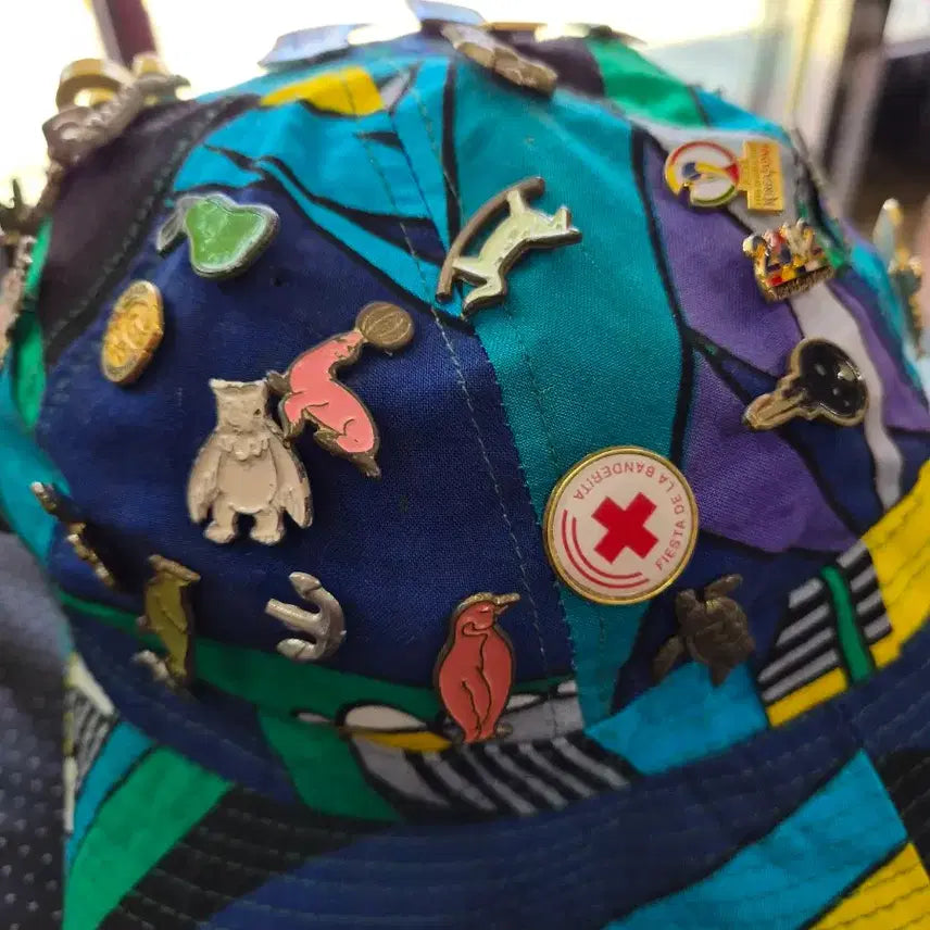 [BUNJANG] World Cup Olympics Commemorative Badges Bundle / 무배) 월드컵 올림픽 기념 뱃지 등등 골동품 빼찌 뺏지 뺏찌