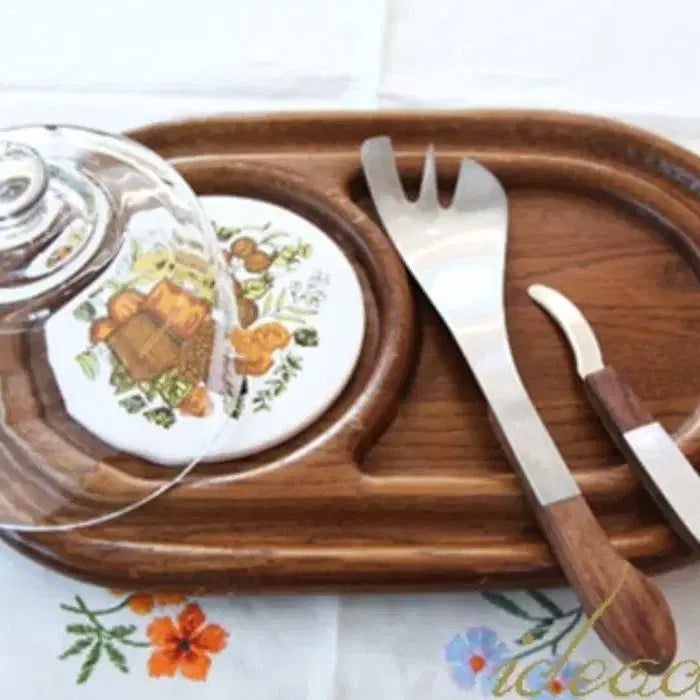 [BUNJANG] Vintage German Wood &amp; Tile Cheese Platter with Glass Dome, Cheese Knife, and Fork Set / 빈티지 독일 우드와 타일 치즈트레이와 유리돔_치즈칼과 포크셋트