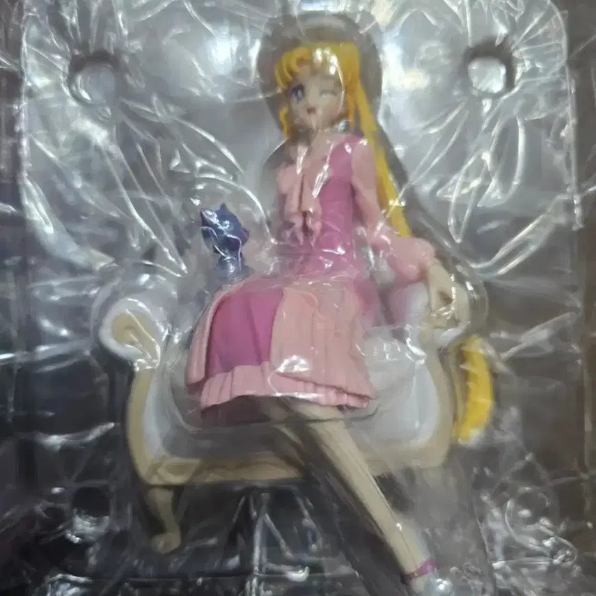[BUNJANG] Sailor Moon Cosmos Usagi &amp; Luna A Prize Figure / 세일러문 극장판 세일러 코스모스 우사기 &amp; 루나 A상