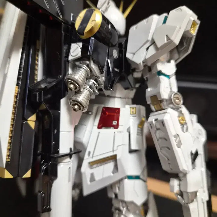 [BUNJANG] Bandai MG Nu Gundam Titanium Finish / [반다이] MG 뉴건담 티타늄 피니쉬