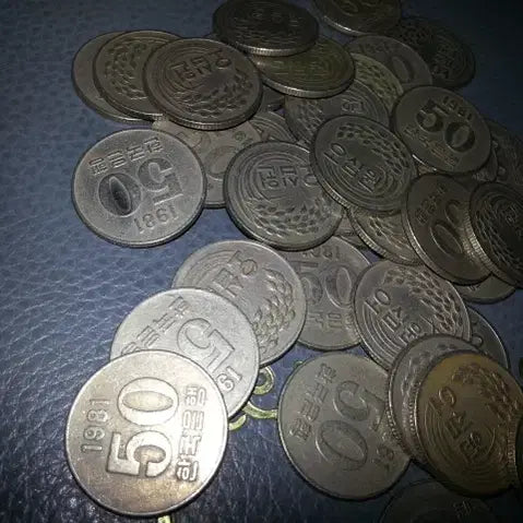 [BUNJANG] 1981 South Korean 50 Won Coins (30 pcs) / 50원 동전 1981년 중고 30개