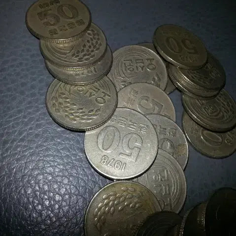 [BUNJANG] 1978 50 Won Coin Bundle (30 pcs) / 50원 동전 30개 1978년 중고
