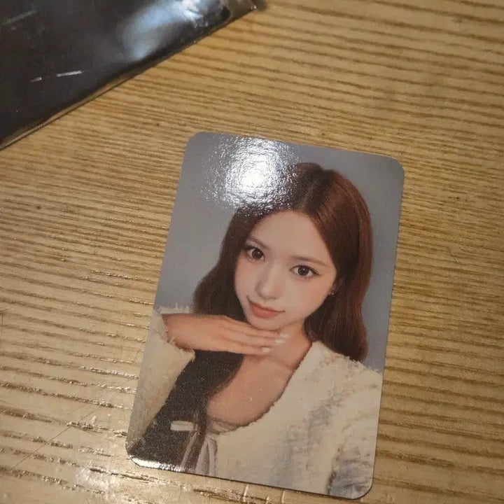 [BUNJANG] Hallys x Lisanne JENA Photocard (Lucky Draw) / [단순개봉] 할리스 리센느 제나 포토카드 포카 원가양도 | 할리스특전 원이 미나미 메이 리브 리센느할리스