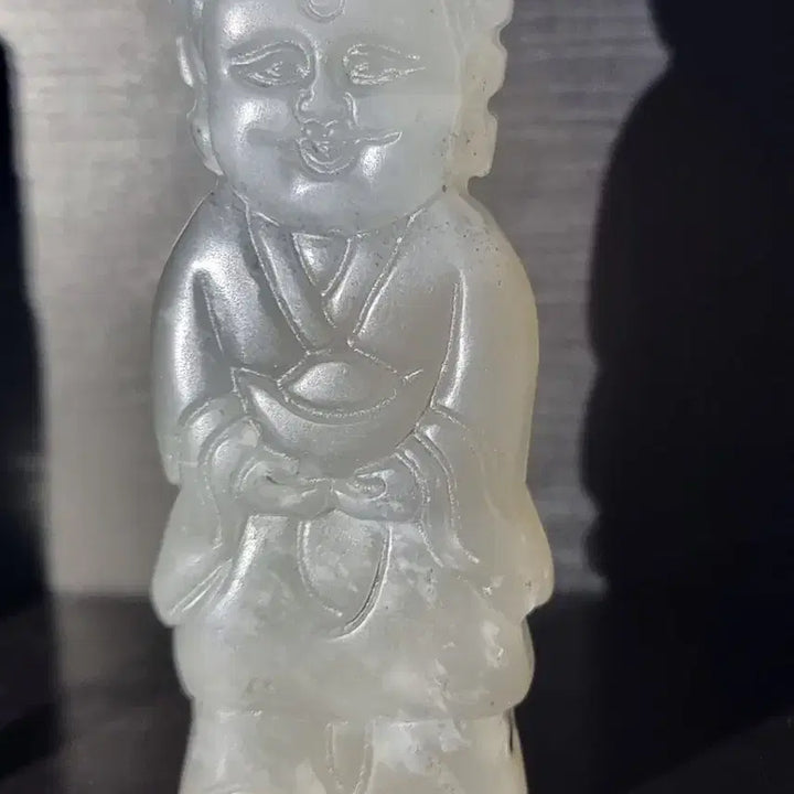 [BUNJANG] White Jade Boy Figurine / 저렴히 드립니다 백옥 동자상 색감이 예쁘고 강질의 옥 조각품