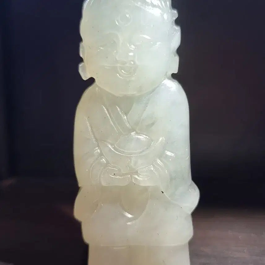 [BUNJANG] White Jade Boy Figurine / 30만원 이상 구매시 선물로 한 점 드립니다^^  맑은 백옥 동자상 색감이 예쁘고 강질의 옥 조각품
