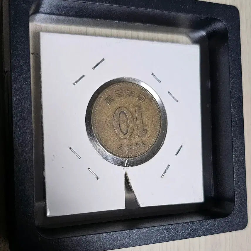[BUNJANG] 1987 10 Won Coin - 180 Degree Rotation Error / (희귀템) 한국의 주화  1987년 10원180도 회전에러 주화