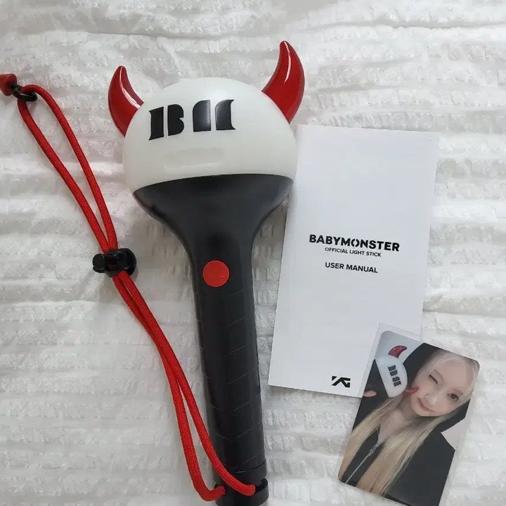 [BUNJANG] BABYMONSTER Official Lightstick + Rami Exclusive Photocard Bundle Set / 베이비몬스터 공식 응원봉 몬봉 + 라미 특전 포카 풀셋/일괄