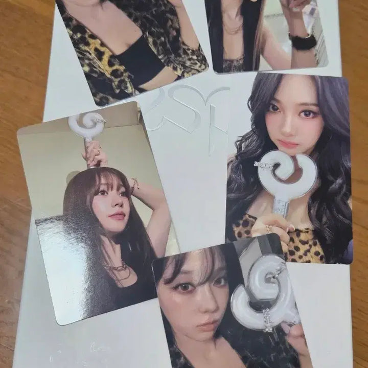 [BUNJANG] aespa Official Light Stick Version 2 (Photocard Included) / 에스파 응원봉 버전2 (포카포함)