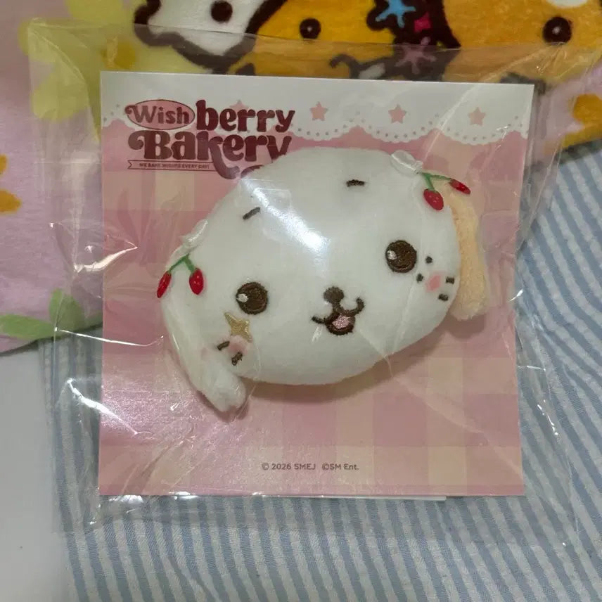 [BUNJANG] Wishdoll Bakery Strawberry Ryo Badge / 일본 위시돌 팝업 위시베이커리 딸기 료 룐룐 뱃지